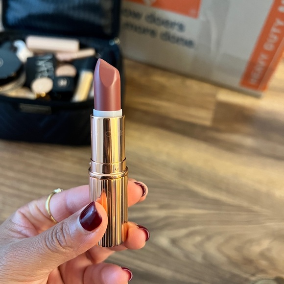 LIKE NEW Charlotte tilbury lipsticks - Picture 7 of 9
